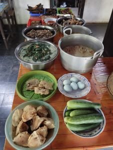 Warung Pojok Mbah Tinah di Purworejo: Menjaga Tradisi Kuliner Sejak 1975