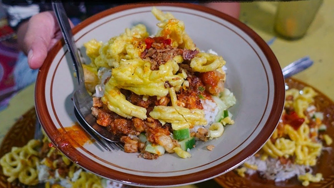 Nasi Lengko Khas Tegal: Keunikan dan Kenikmatan yang Tidak Boleh Dilewatkan