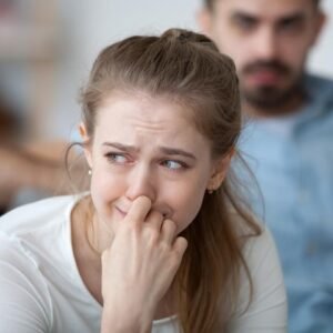 Peluk Diri, Jaga Batas: Strategi Sehat Menghadapi Keluarga Toxic