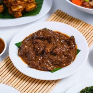 Saksang Khas Batak: Cita Rasa Berani yang Tak Pernah Tergantikan