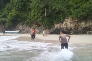 Kisah Haru: Satu Keluarga di Maluku Selamat Setelah Terdampar di Pulau Tak Berpenghuni