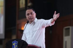 Dari Nakal Jadi Berprestasi: Eri Cahyadi Dorong Anak Surabaya Bangkit Lewat Asrama dan Program 1 Keluarga 1 Sarjana