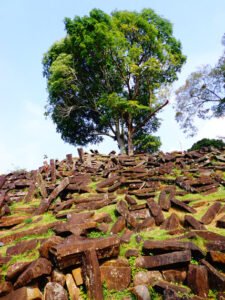 Misteri Tertua Nusantara: Mengungkap Keajaiban Situs Megalitikum Gunung Padang di Cianjur