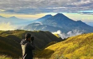 Gunung Prau: Surga Negeri di Atas Awan dari Wonosobo