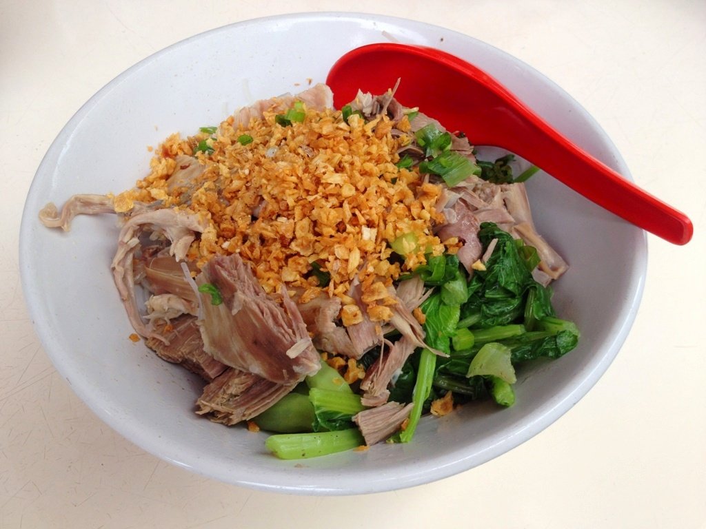 Lezatnya Tradisi di Setiap Suapan: Bihun Bebek Khas Sumatera Utara yang Wajib Dicoba!