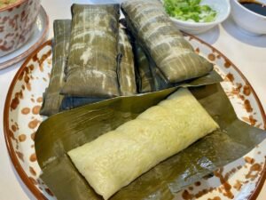 Burasa Makassar: Lezatnya Tradisi yang Tak Pernah Lekang oleh Waktu