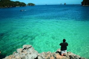 Pantai Tiga Warna Malang: Surga Tersembunyi dengan Pesona Tiga Nuansa Alam