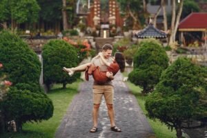 Bulan Madu Anti Mainstream: Temukan Destinasi Unik untuk Kenangan Abadi