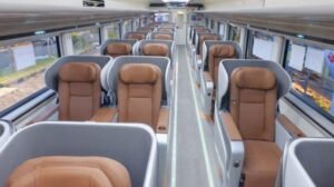 Dari Taksi Biasa ke Roket Pribadi: Evolusi Transportasi Eksekutif yang Bikin Geleng-Geleng Kepala