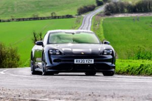 Melejitkan Produktivitas di Era Hybrid: Teknologi Bukan Sekadar Alat, Tapi Jembatan Masa Depan