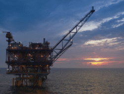 Tekanan Harga Minyak Meningkat Setelah Stok AS Naik