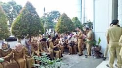 Dampak Kebijakan Moratorium Penerimaan Pegawai Terhadap Dinamika Politik Internal Birokrasi Daerah